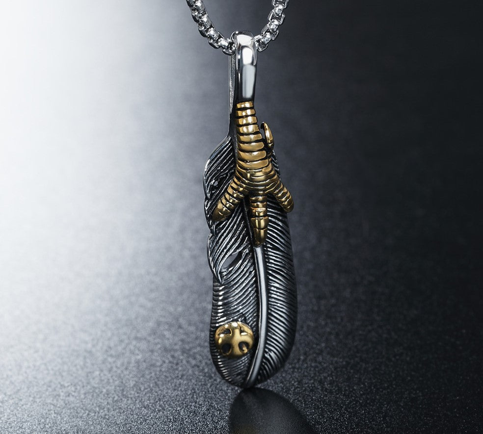 Granda Eagle Claw Feather Necklace