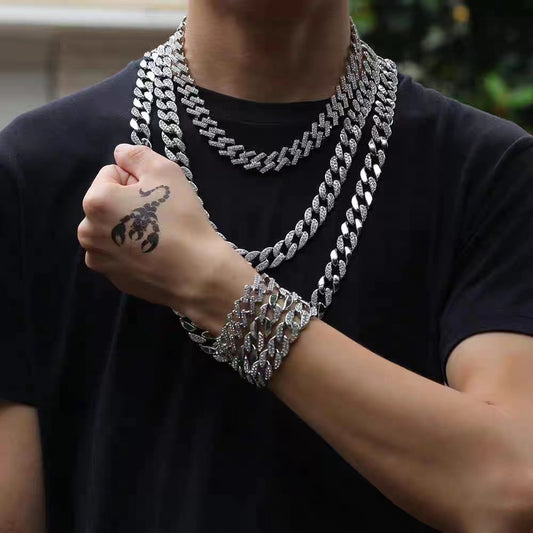 18K Gold Diamond Cuban Chain Necklace