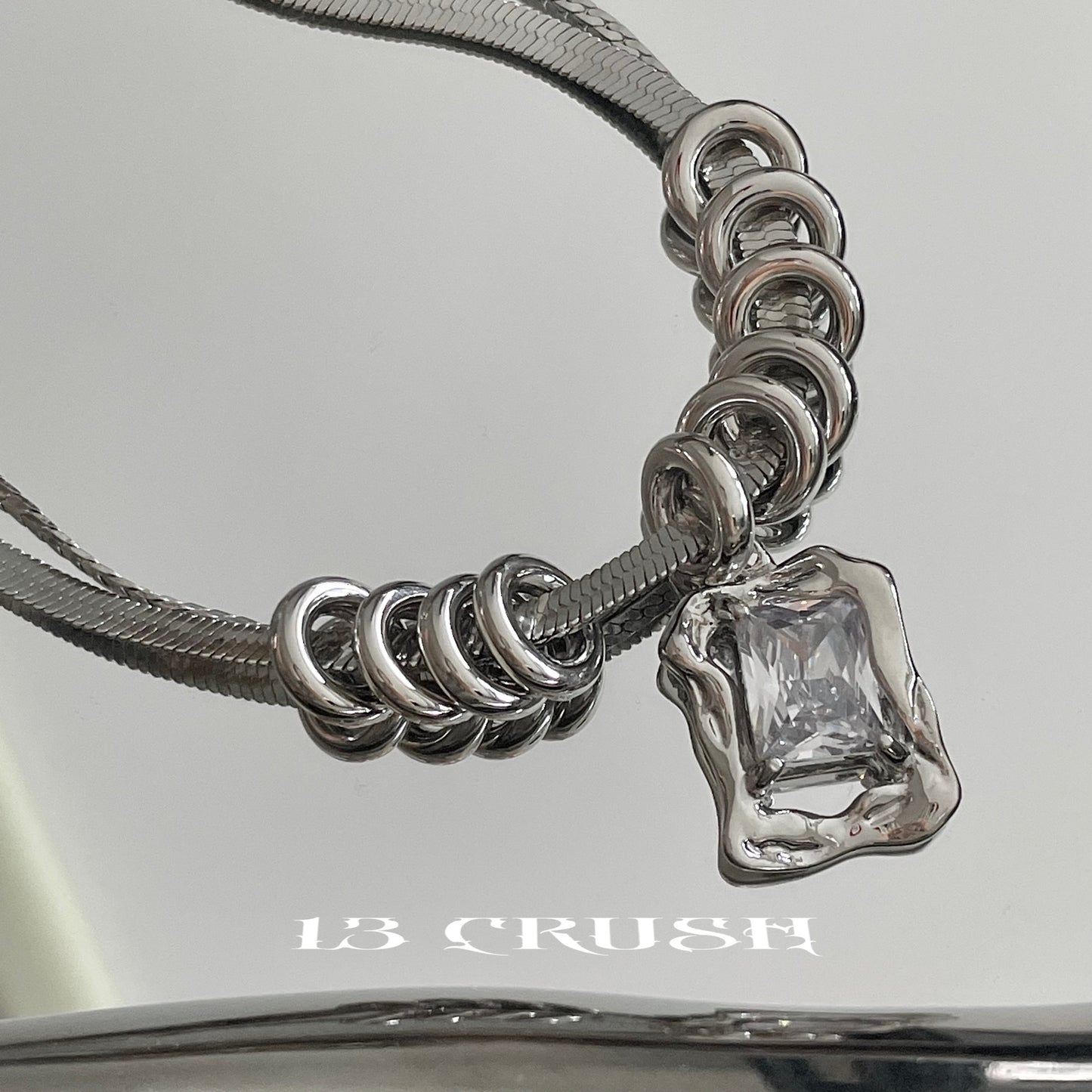 Opalescence Pendant Sliver Thick Necklace