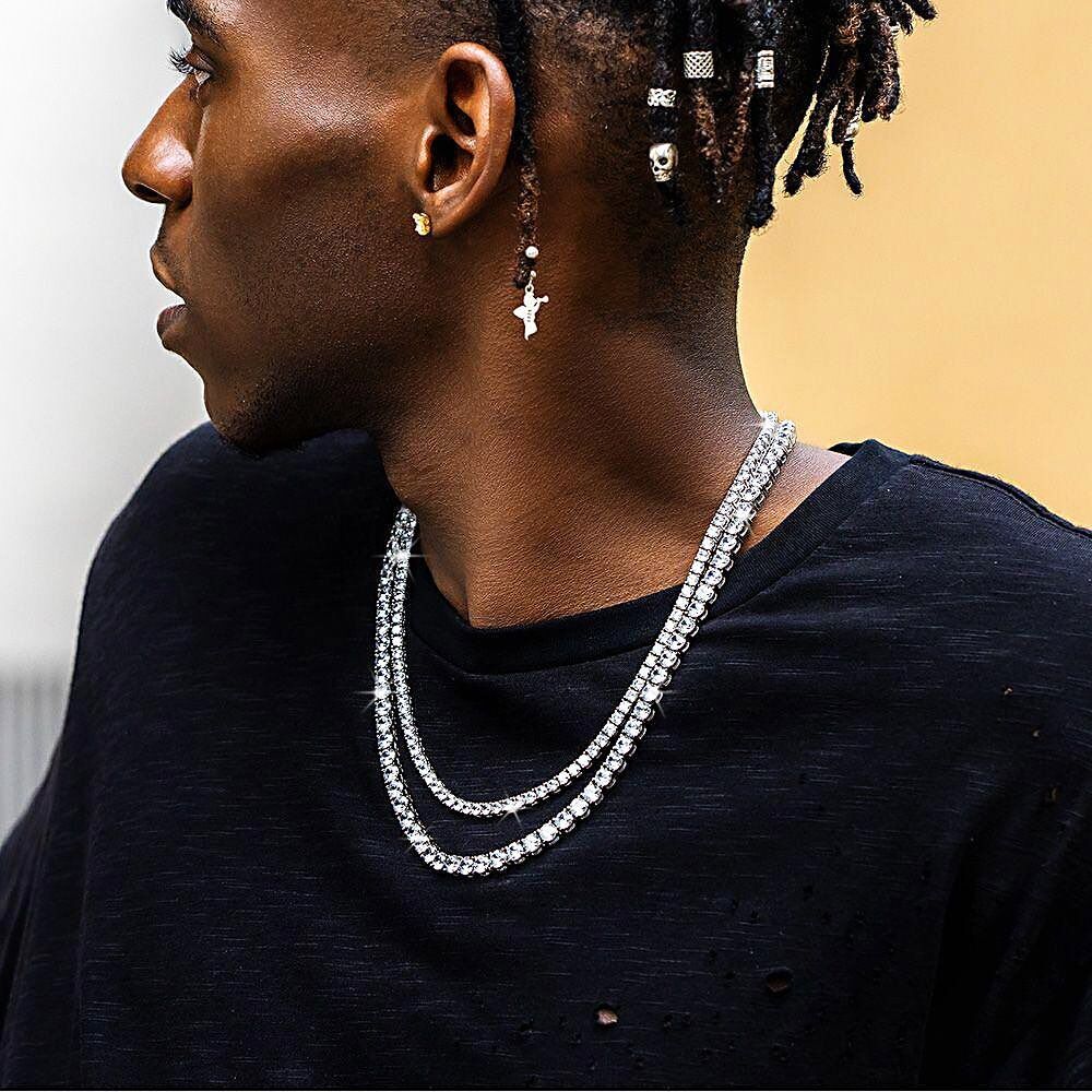 Narrow Diamond Chain