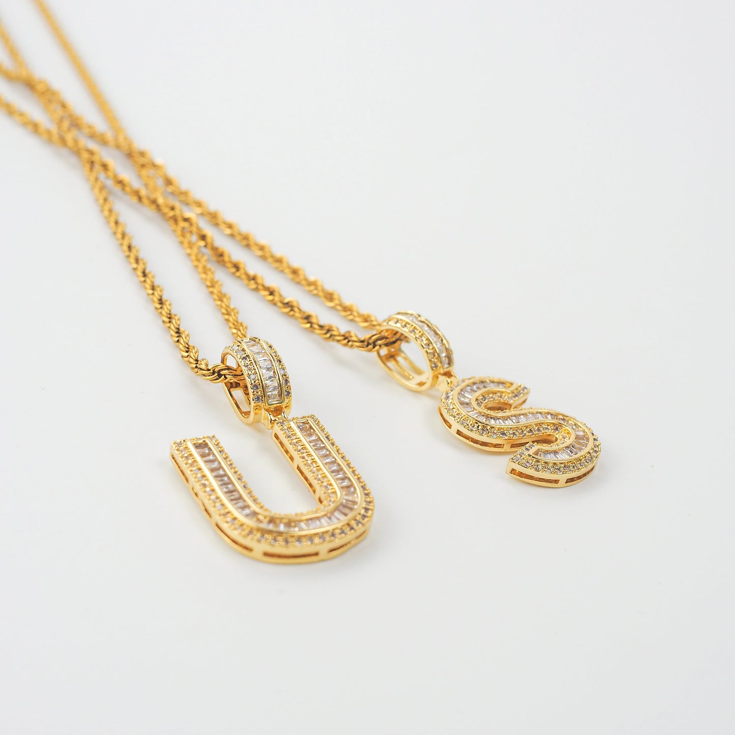 US Diamond Single Letter Pendant Necklace