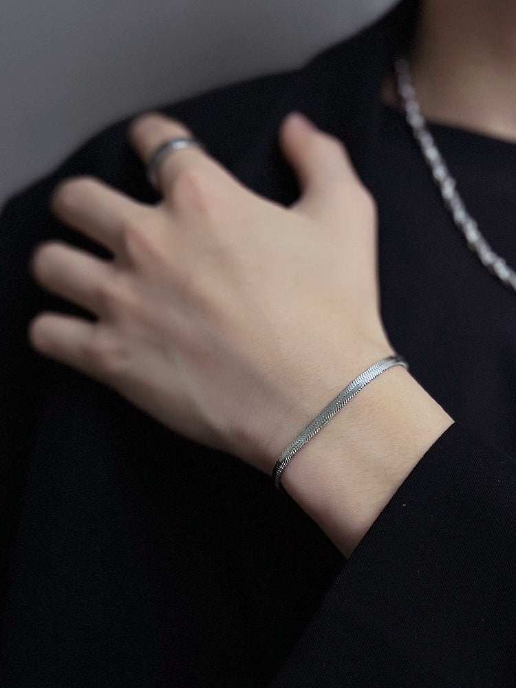 Sleek Silver Serpent Plain Bracelet